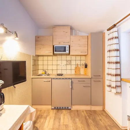 Alois Arnold דירה