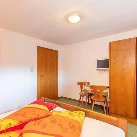 Alois Arnold דירה